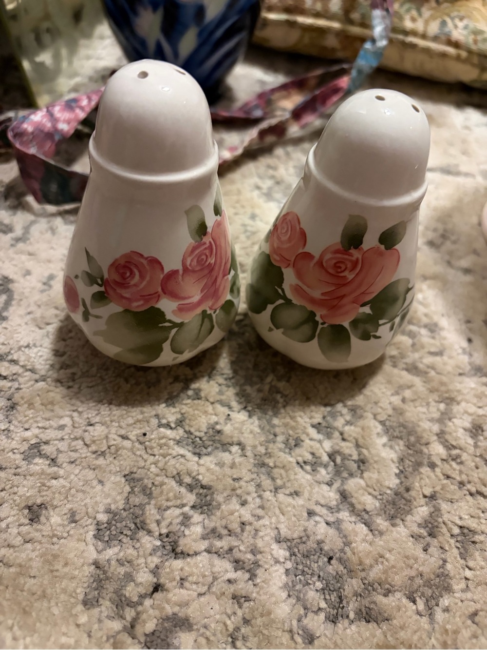 Floral Rose Ceramic Salt and Pepper Shaker Set - Pink Roses